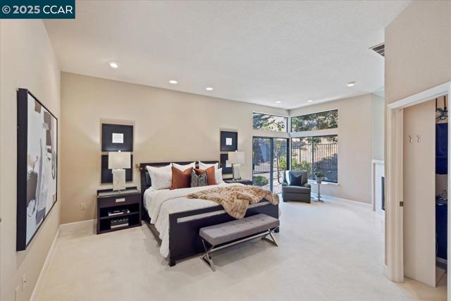 4101 Fox Creek Ct, Danville CA: https://media.crmls.org/mediaz/e5beb021-3849-4056-a7a2-437e31514be4.jpg