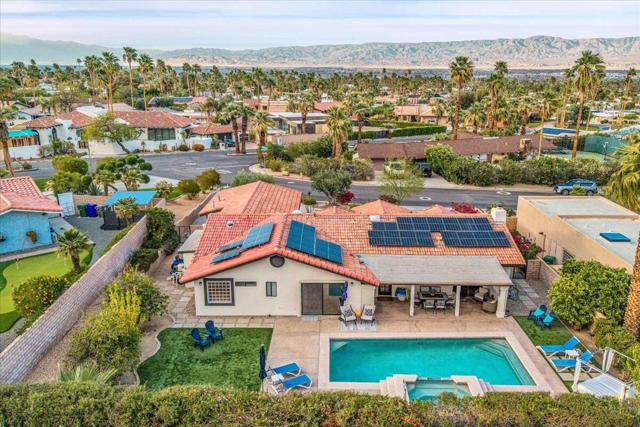 73501 Broken Arrow Trail, Palm Desert CA: https://media.crmls.org/mediaz/e5bef9c1-f1ae-4092-8958-619e10df8eff.jpg