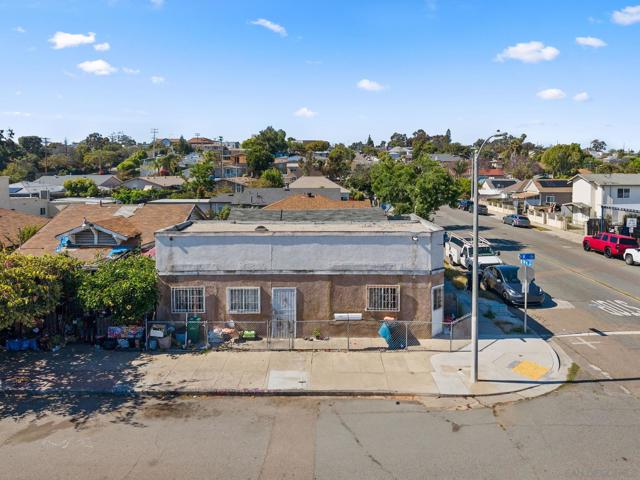 2980 K St, San Diego CA: https://media.crmls.org/mediaz/e5bfcdd0-e87f-47d5-b921-4f8964bc7bec.jpg