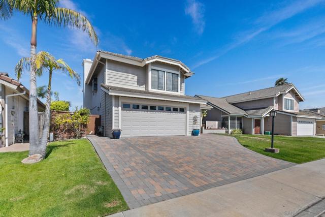 1705 Hawk View Dr, Encinitas CA: https://media.crmls.org/mediaz/e5c06544-16ef-4038-acf6-a239938f4427.jpg
