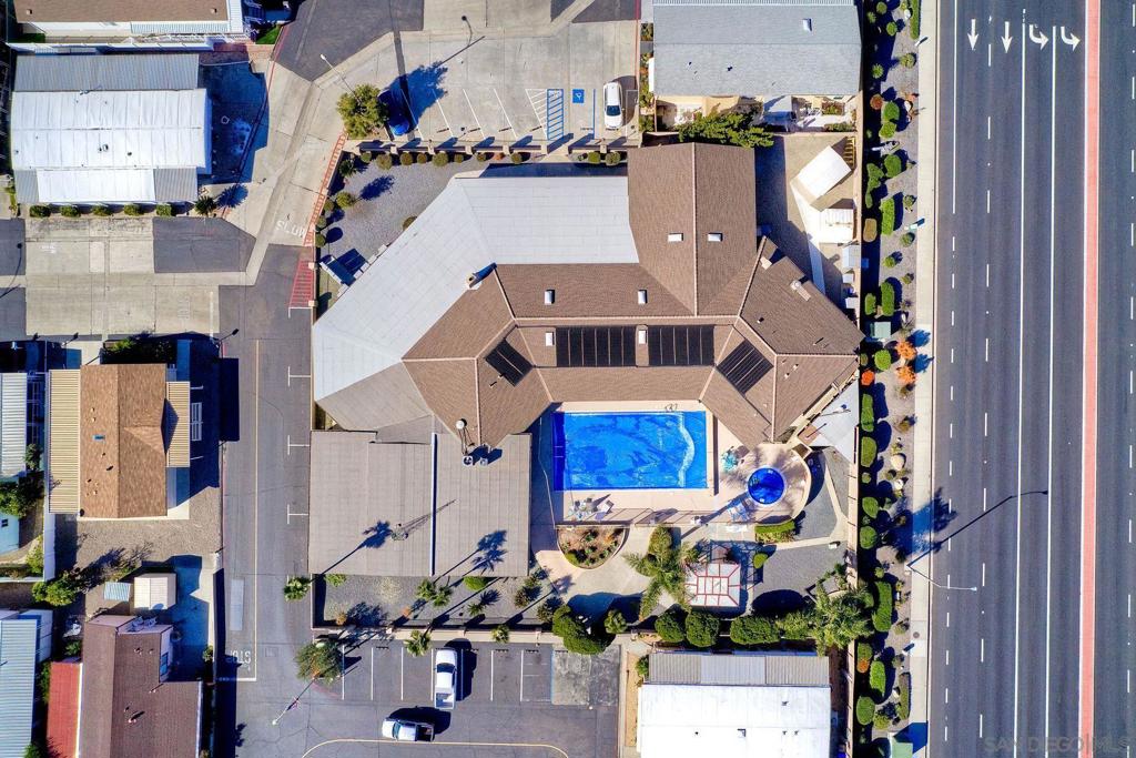 MLS #250038113SD image #33