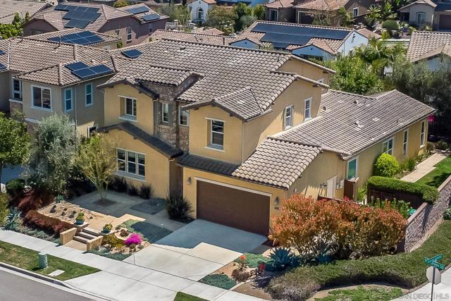 7152 Sitio Corazon, Carlsbad CA: https://media.crmls.org/mediaz/e5c08bbd-0843-4783-b613-c6a9d94b950c.jpg