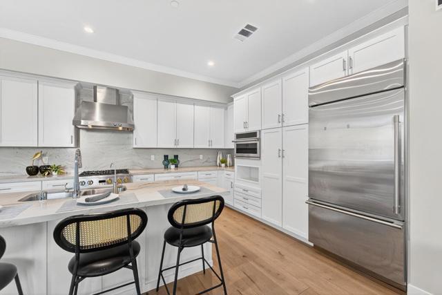 105 Hildebrand Drive, Los Gatos CA: https://media.crmls.org/mediaz/e5c0a3de-82be-4e19-90cd-c343fc2ca04d.jpg