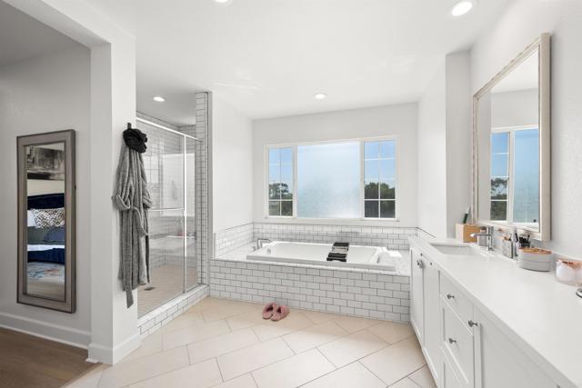 8304 The Grant Place, Bonita CA: https://media.crmls.org/mediaz/e5c23ea5-1d3c-48c2-9c1f-ec9410db388b.jpg
