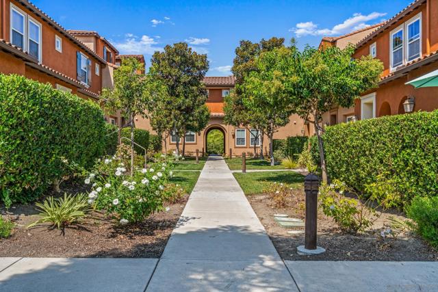 17022 Calle Trevino, San Diego CA: https://media.crmls.org/mediaz/e5c2e5b4-500d-48d2-bc33-8db01b02545b.jpg