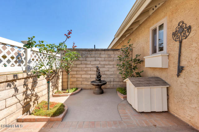 31328 Village 31, Camarillo CA: https://media.crmls.org/mediaz/e5c31d44-9eec-42d0-b239-677bdcab7fe4.jpg