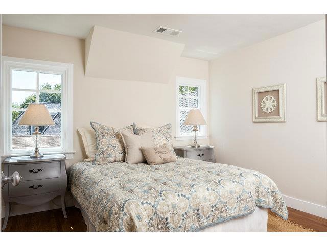 2115 Cowper Street, Palo Alto CA: https://media.crmls.org/mediaz/e5c359e9-96c3-4d10-9629-880968ad84dd.jpg