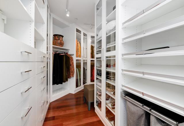 2500 6Th Ave, San Diego CA: https://media.crmls.org/mediaz/e5c62390-dc7c-4845-940d-fe83c1d7c1ed.jpg