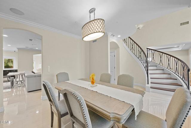 Detail Gallery Image 23 of 73 For 3263 New York Dr, Pasadena,  CA 91107 - 7 Beds | 5/1 Baths