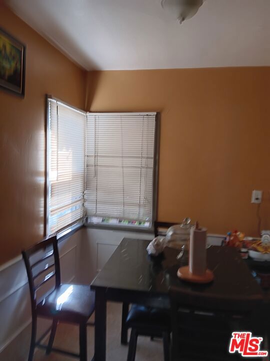 701 W 112th Street, Los Angeles CA: https://media.crmls.org/mediaz/e5c8c050-4f60-4d74-93f2-d712149c08a6.jpg