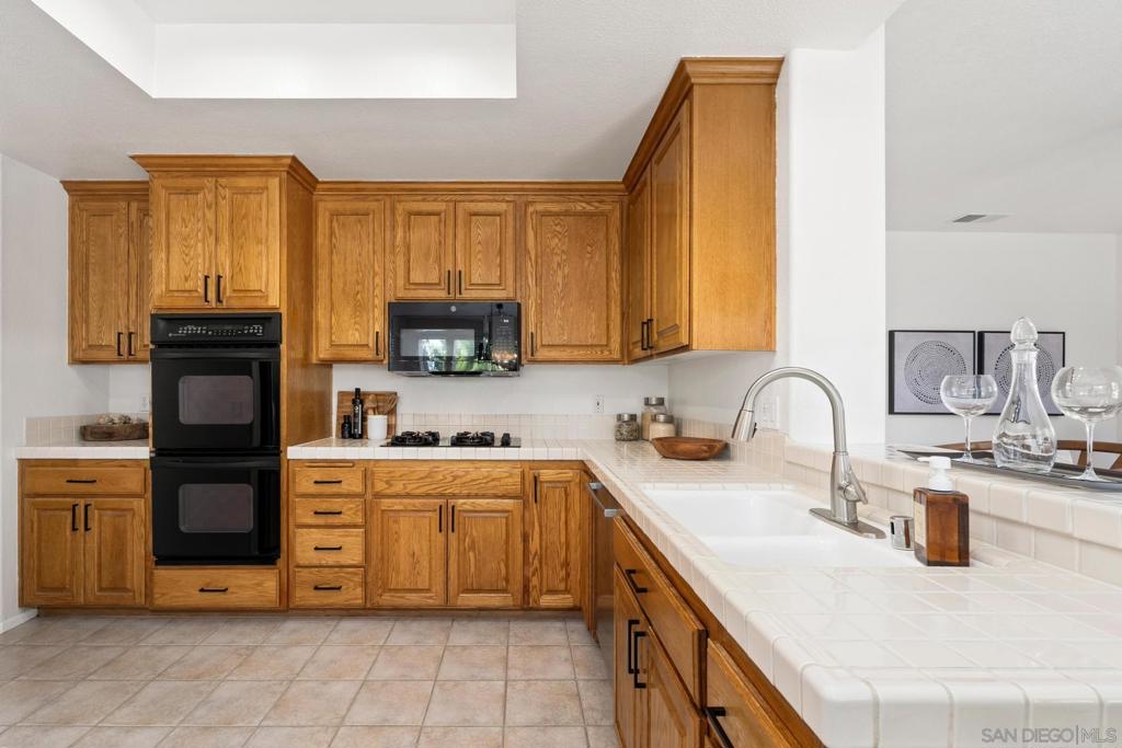 MLS #250034584SD img 26