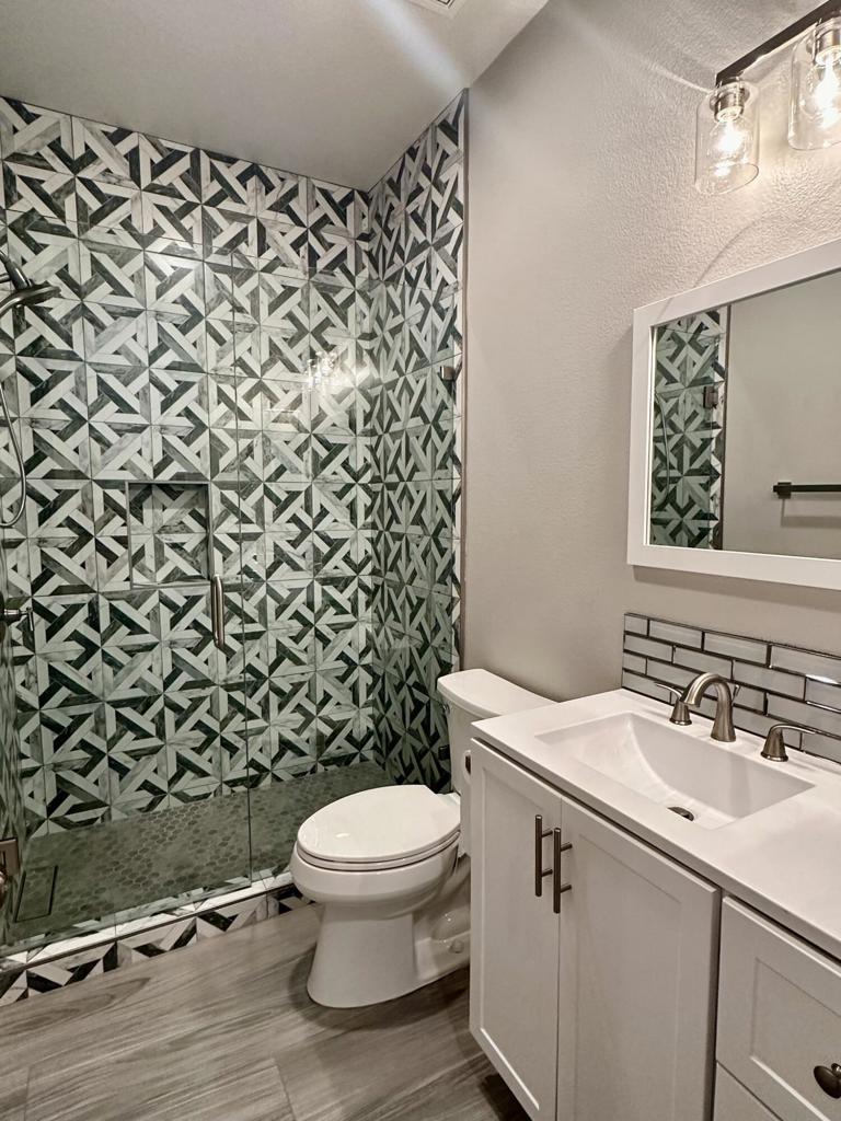 https://media.crmls.org/mediaz/e5c937a7-e685-42ea-96a4-1bb1766c7f14.jpg?preset=X-Large