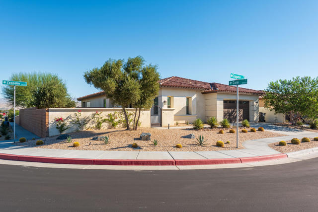 74292 Zeppelin Drive, Palm Desert CA: https://media.crmls.org/mediaz/e5ca614d-cf7b-4351-8304-589115b90585.jpg