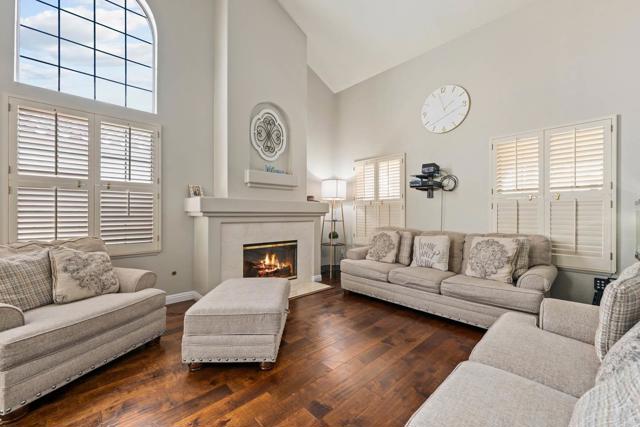 Detail Gallery Image 2 of 26 For 15560 La Entrada Dr, Moreno Valley,  CA 92551 - 5 Beds | 3 Baths