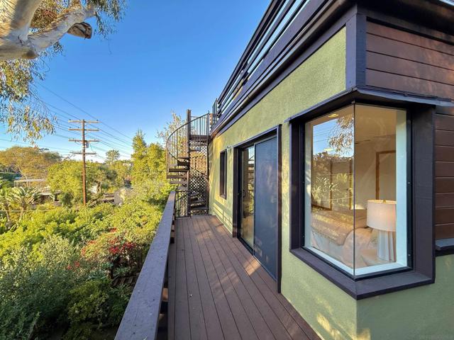 3566 Albatross St, San Diego CA: https://media.crmls.org/mediaz/e5caa517-5c60-4530-8b43-735decf4a617.jpg