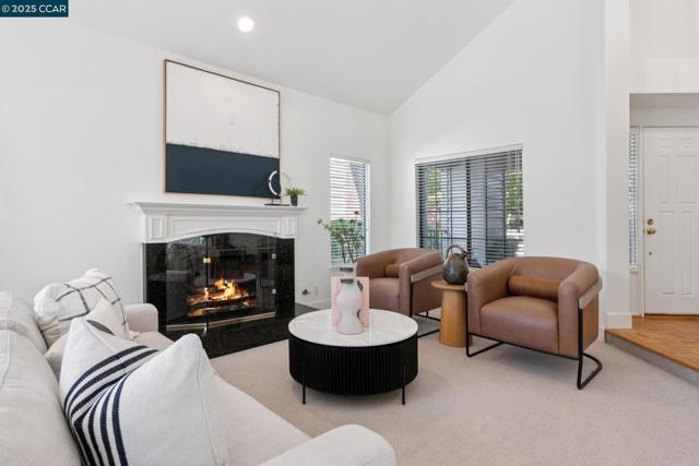 137 Kingswood Cir, Danville CA: https://media.crmls.org/mediaz/e5cab138-dd18-4b92-9c0f-83e6ead9fcc9.jpg