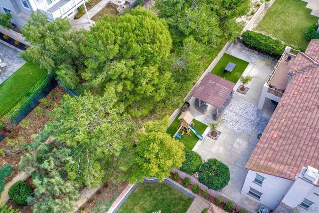 Image 41 of 48 For 993 Hawthorne Creek Dr