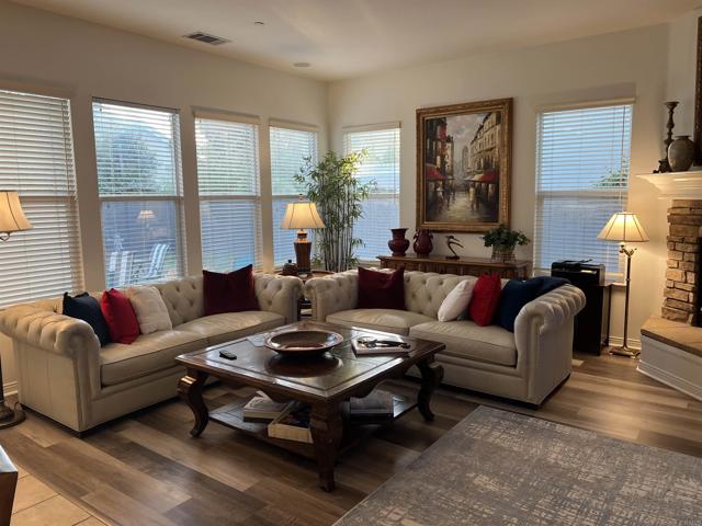 Detail Gallery Image 9 of 21 For 10623 Paseo Allegria Ave, San Diego,  CA 92127 - 3 Beds | 3 Baths