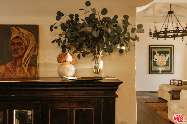 1907 S Mesa Drive, Palm Springs CA: https://media.crmls.org/mediaz/e5cb7dd3-ced3-4ae4-ba53-557a270b7104.jpg