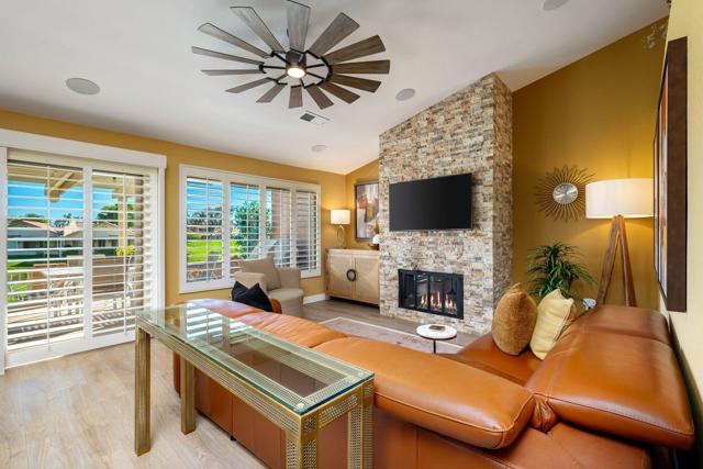 42498 Sand Dune, Palm Desert CA: https://media.crmls.org/mediaz/e5cd5535-d322-4f1e-aec2-0ad04d4907c7.jpg