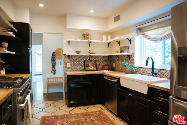 3431 Lambeth Street, Los Angeles CA: https://media.crmls.org/mediaz/e5cdf7c7-cd1b-4a8c-82b6-7b5c080be50c.jpg