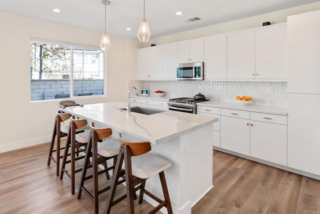 Detail Gallery Image 12 of 50 For 27776 Heritage Ln, Valley Center,  CA 92082 - 3 Beds | 2/1 Baths