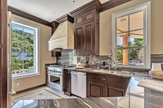 15681 Kennedy Road, Los Gatos CA: https://media.crmls.org/mediaz/e5d02140-65ee-4919-96c0-8d50d1d3e3c5.jpg