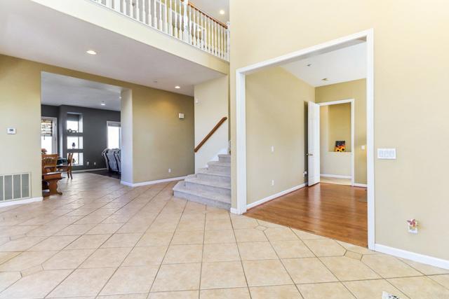 Image 35 of 74 For 2715 Glenview Way