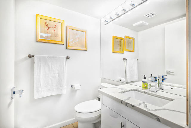 192 Kavenish Drive, Rancho Mirage CA: https://media.crmls.org/mediaz/e5d1cf6d-d0b2-4cbf-8b9b-4edb191a94ee.jpg