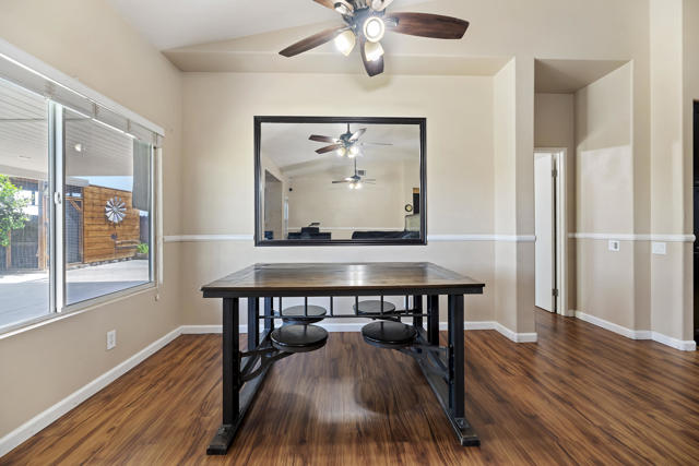 31292 Via Ventana, Thousand Palms CA: https://media.crmls.org/mediaz/e5d3555b-8be7-4f3b-bcf0-22ca3a047ff8.jpg