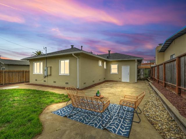 328 Heather Way, South San Francisco CA: https://media.crmls.org/mediaz/e5d3ba15-ed7b-40df-80fc-aee110d5e641.jpg