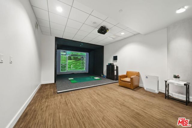 3223 W 6th Street, Los Angeles CA: https://media.crmls.org/mediaz/e5d3e24a-e93f-4c05-842a-6100b7579d7d.jpg