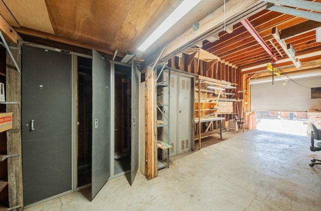 1527 Atherton Way, Salinas CA: https://media.crmls.org/mediaz/e5d534c7-33a0-4221-bdb8-0108fc5f23ea.jpg