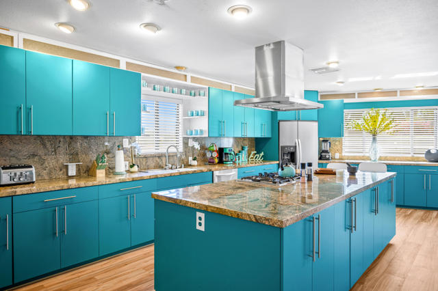 2099 E Racquet Club E Road, Palm Springs CA: https://media.crmls.org/mediaz/e5d59583-30af-40d9-8a3c-483a348350aa.jpg