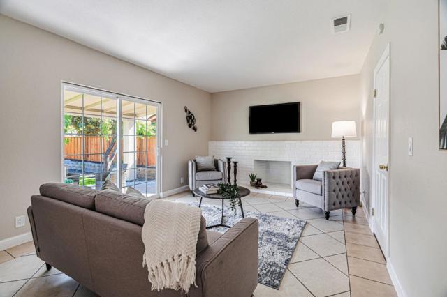 3334 Dias Drive, San Jose CA: https://media.crmls.org/mediaz/e5d64838-091a-488d-801e-3a570cece7c1.jpg