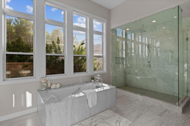 Image 21 of 47 For 6210 Summit Crest Cir