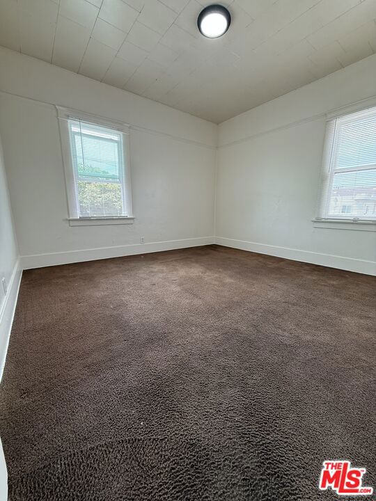 1111 Orizaba Avenue, Long Beach CA: https://media.crmls.org/mediaz/e5d737a8-7af0-4f1a-940e-01b721a11913.jpg
