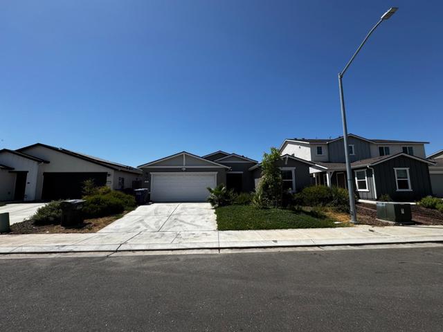 248 Grand Canyon Court, Merced CA: https://media.crmls.org/mediaz/e5d8367b-037e-4438-be87-654da770d715.jpg