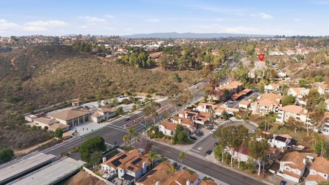 Detail Gallery Image 43 of 44 For 1959 Oxford Ct, Vista,  CA 92081 - 3 Beds | 2/1 Baths
