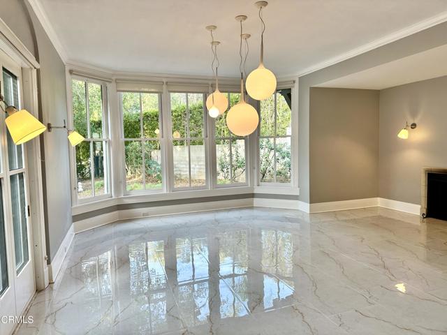 1425 Wentworth Avenue, Pasadena CA: https://media.crmls.org/mediaz/e5d933cd-3232-4afb-9976-a8dcf05b172a.jpg