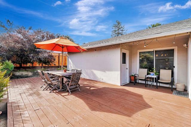 2261 Whitman Way, San Bruno CA: https://media.crmls.org/mediaz/e5d9f11d-cf31-4bec-912b-4f42dd101e8c.jpg