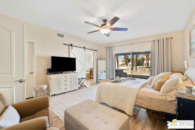 237 E Vista Royale Circle, Palm Desert CA: https://media.crmls.org/mediaz/e5d9f7f9-35ab-47bc-be49-4cdcb9e039c8.jpg