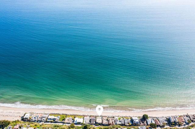 749 Las Olas Drive, Aptos CA: https://media.crmls.org/mediaz/e5d9fc54-2c35-4b9d-b9b7-1dcbf518f2a8.jpg