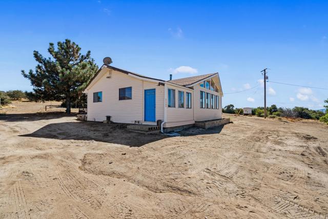 Image 6 of 35 For 27192 Via Oak Grove Lane