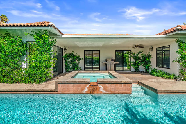 1399 N ViA Donna, Palm Springs CA: https://media.crmls.org/mediaz/e5db311b-6816-46e9-aaf1-30e086d9728f.jpg
