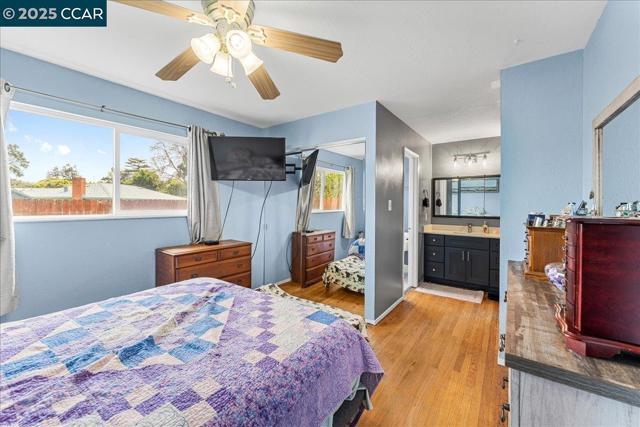 885 Tara Hills Dr, Pinole CA: https://media.crmls.org/mediaz/e5db4632-dcec-4980-9299-514e03bac9e2.jpg