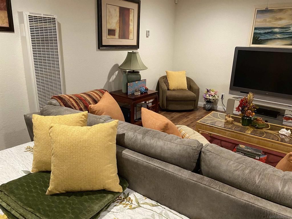 9938 Buena Vista Dr #3