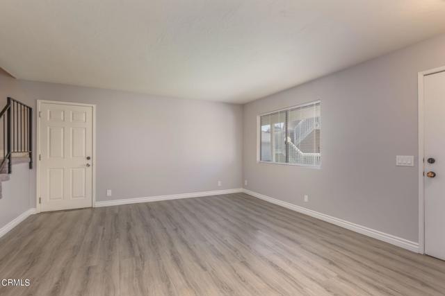 Detail Gallery Image 8 of 20 For 646 River St #D,  Fillmore,  CA 93015 - 3 Beds | 2/1 Baths