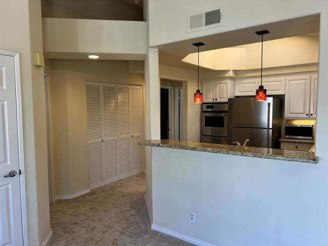 Detail Gallery Image 3 of 21 For 8597 via  Mallorca #E,  La Jolla,  CA 92037 - 2 Beds | 2 Baths