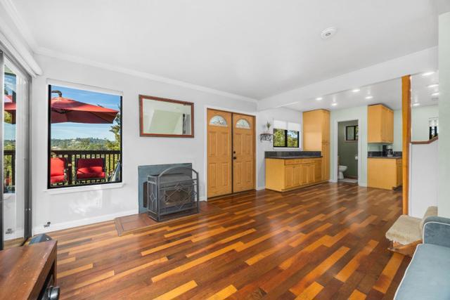 630 Encino Drive, Aptos CA: https://media.crmls.org/mediaz/e5de4bb0-202b-490b-9f1a-62a8f12068d3.jpg